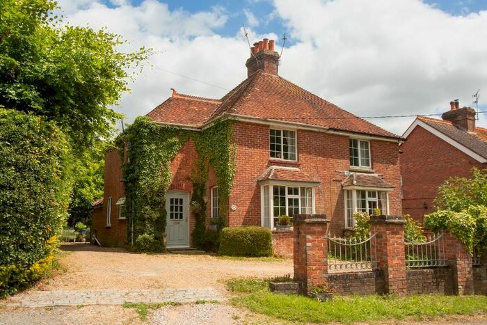3 Bedroom Semi-Detached House For Sale In Oakside, Three Cups, Heathfield, East Sussex, TN21