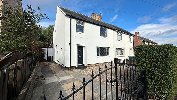3 Bedroom Semi-Detached House To Rent In Redcar Road, Bradford, BD10