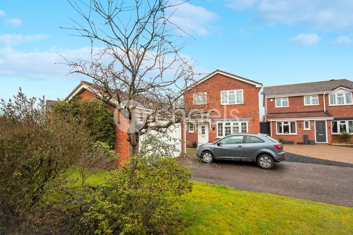 3 Bedroom Detached House For Sale In Lionel Hurst Close, Great Cornard, Sudbury, CO10