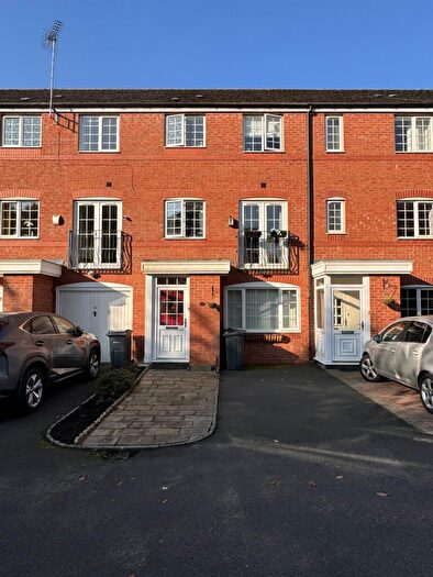 4 Bedroom Terraced House To Rent In Sedgebourne Way, Northfield, Birmingham, B31