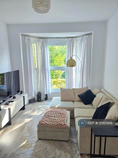 2 Bedroom Flat To Rent In Bean Road, Greenhithe, DA9