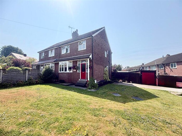 3 Bedroom Semi-Detached House For Sale In Station Road, Kippax, Leeds, LS25