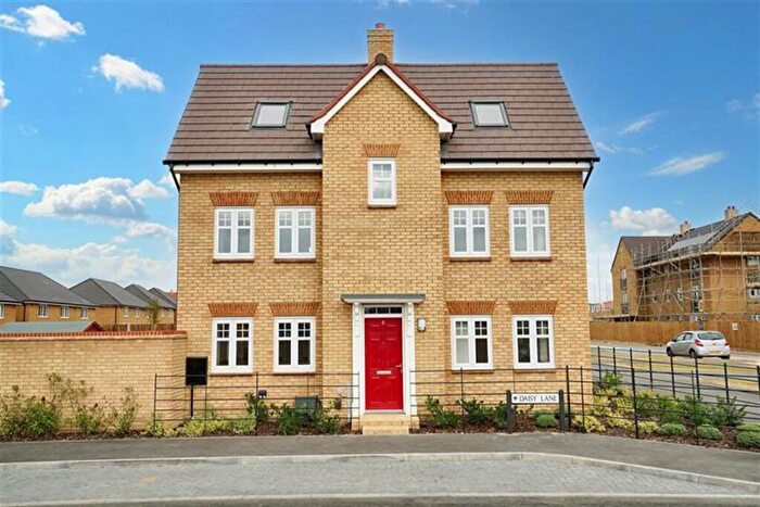 4 Bedroom Detached House To Rent In Bedroom Detached House In Daisy Lane, Houghton Conquest, Wixams, MK42