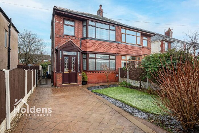 3 Bedroom Semi-Detached House For Sale In Leyland Road, Penwortham, PR1