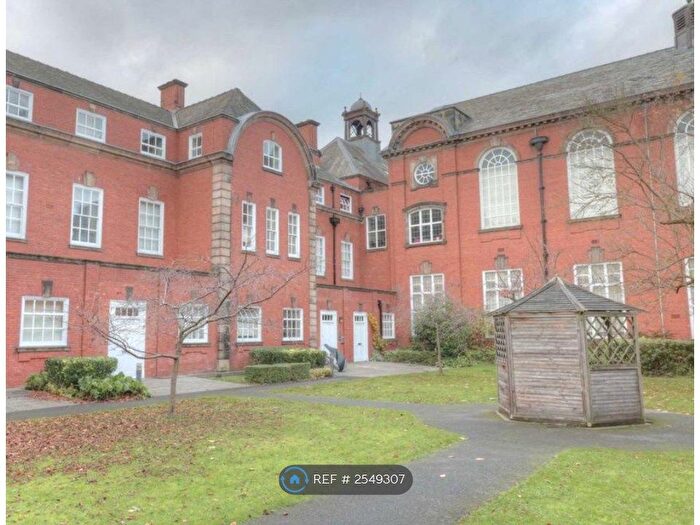 2 Bedroom Flat To Rent In Springhill Court, Liverpool, L15