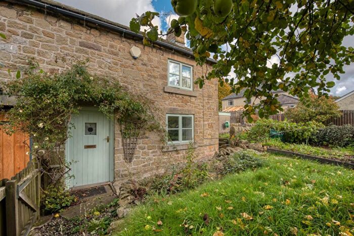 2 Bedroom Cottage To Rent In Chapel Cottage, The Causeway, Eyam, Hope Valley, S32