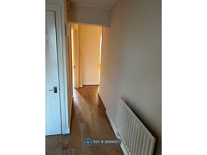 1 Bedroom Flat To Rent In Sedgemere Road, London, SE2
