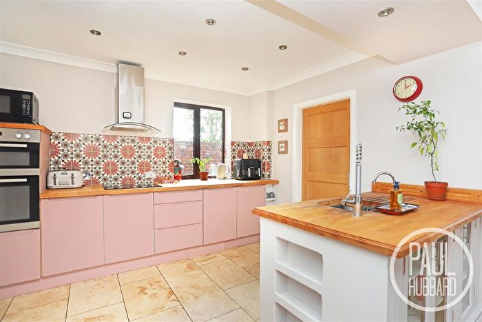 5 Bedroom Detached House For Sale In Church Road, Kessingland, NR33