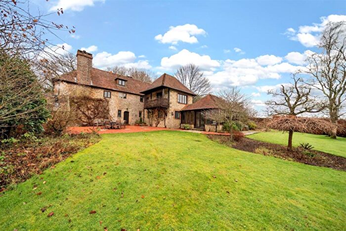 4 Bedroom Detached House To Rent In Fernden Lane, Haslemere, GU27