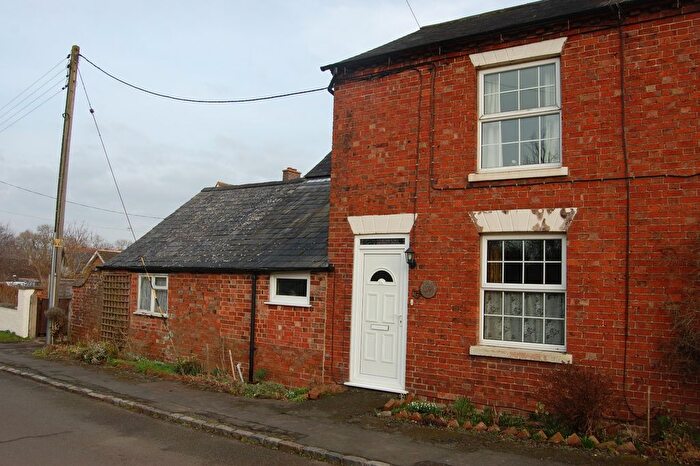 3 Bedroom End Of Terrace House For Sale In Kelmarsh Road, Clipston, Northamptonshire, LE16