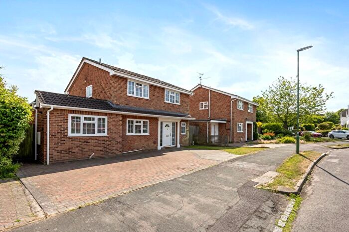 4 Bedroom Detached House For Sale In Woodhall Close, Cuckfield, RH17
