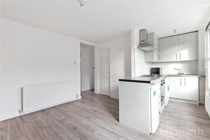 1 Bedroom Flat To Rent In Dartmouth Road, London, SE23