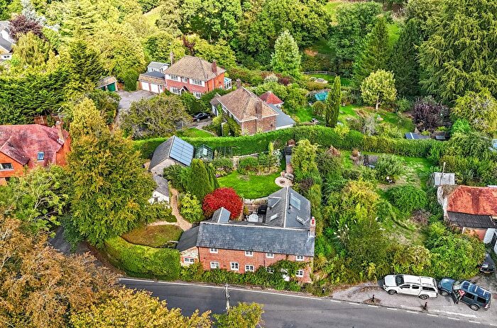 4 Bedroom Detached House For Sale In High Street, Selborne, Alton, Hampshire, GU34
