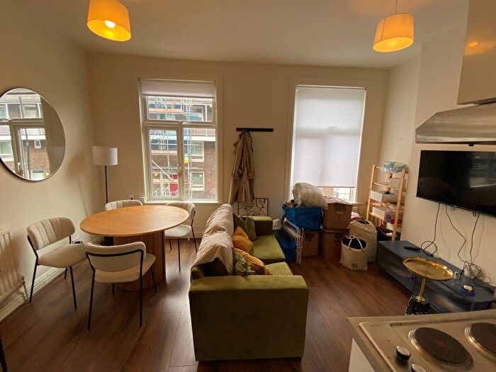 2 Bedroom Flat To Rent In Hornsey Road, London, N19
