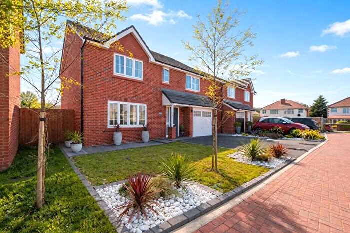 4 Bedroom Detached House For Sale In Evesham Drive, Southport, Merseyside, PR9