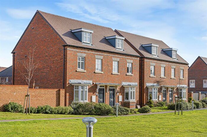 3 Bedroom Semi-Detached House For Sale In Chaffinch Walk, Peacehaven, BN10