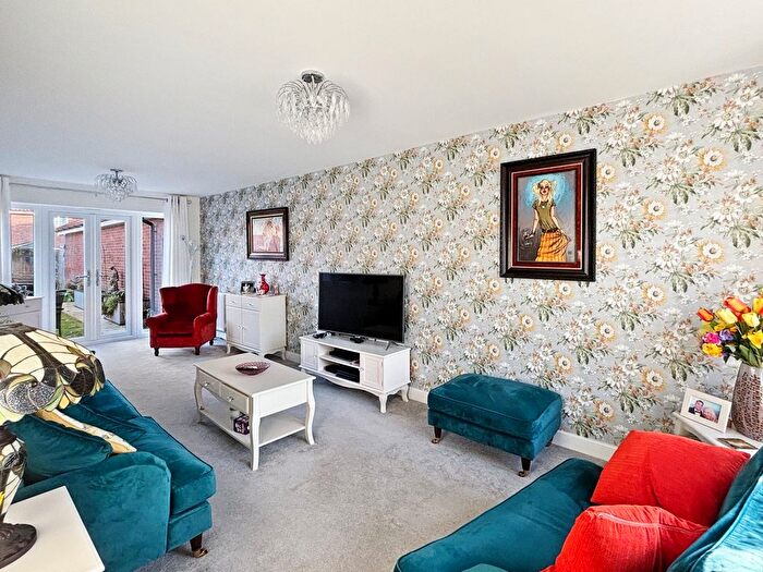 4 Bedroom Detached House For Sale In St Andrews Close, Alresford, Colchester, CO7