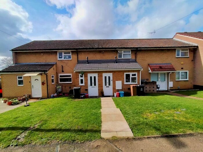 1 Bedroom Maisonette To Rent In Linkways, Stevenage, SG1