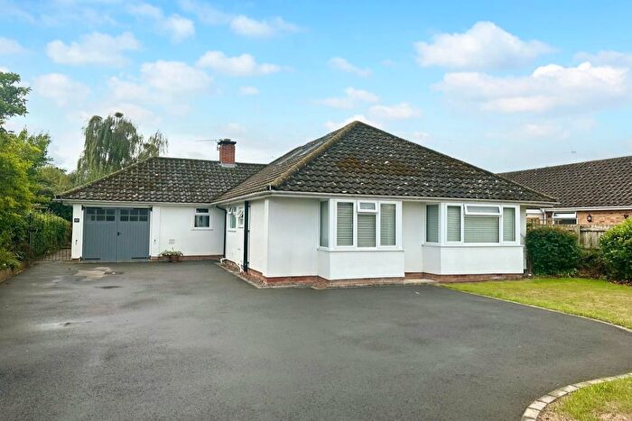 4 Bedroom Detached Bungalow For Sale In Overbury Road, Hereford, HR1