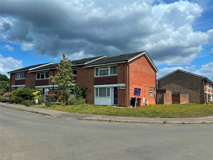 3 Bedroom Semi-Detached House For Sale In Common View, Stedham, Midhurst, GU29