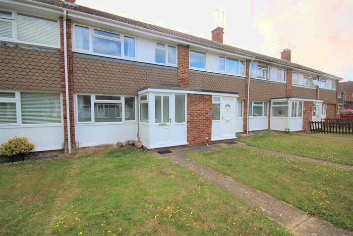 3 Bedroom Property To Rent In Burden Way, Guildford, GU2