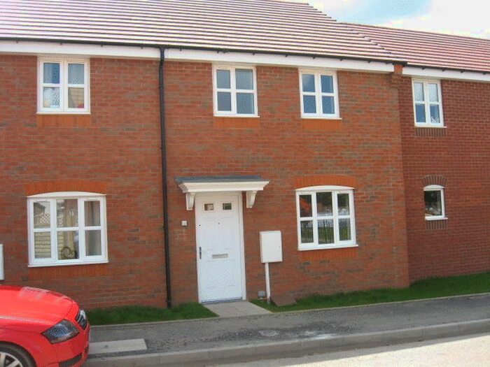 3 Bedroom Property To Rent In Oakworth Close, Hadley, Telford, TF1