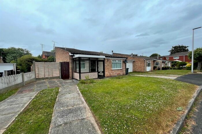 3 Bedroom Semi-Detached Bungalow To Rent In The Copse, Palacefields, Runcorn, WA7