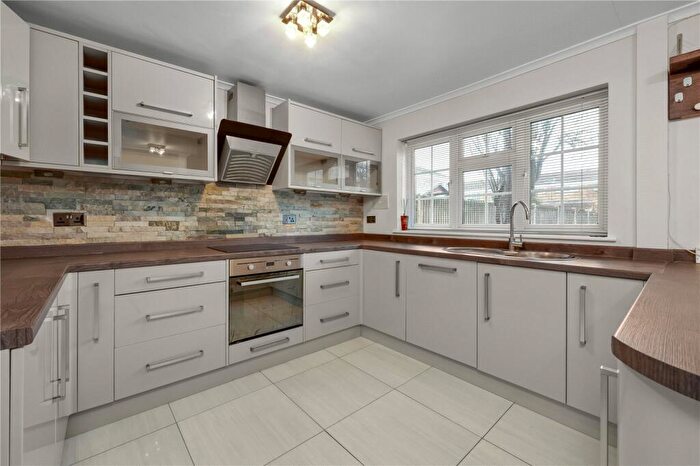 3 Bedroom End Of Terrace House For Sale In Hurtwood Road, Walton-on-Thames, Surrey, KT12