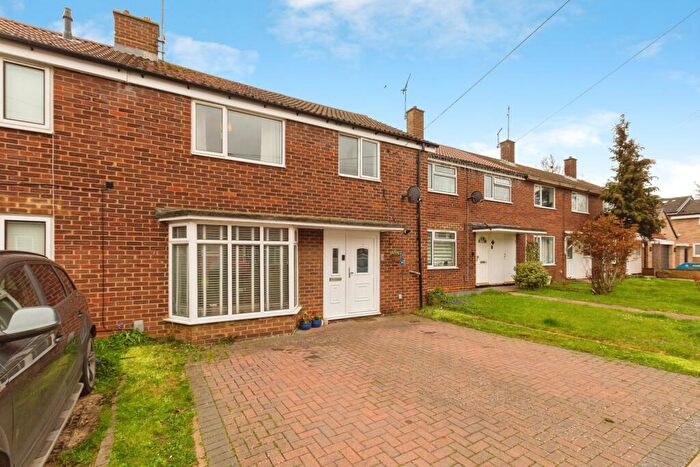 3 Bedroom Terraced House For Sale In Stanhope Road, Aylesbury, Buckinghamshire, HP20