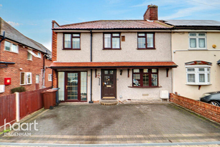 4 Bedroom Semi Detached House For Sale In Raydons Road, Dagenham, RM9