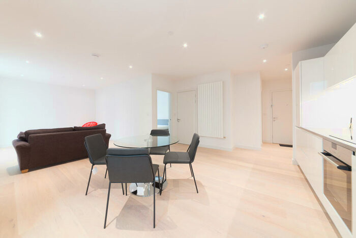 1 Bedroom Apartment To Rent In Flagship House, Royal Crest Avenue, Royal Wharf, London, E16