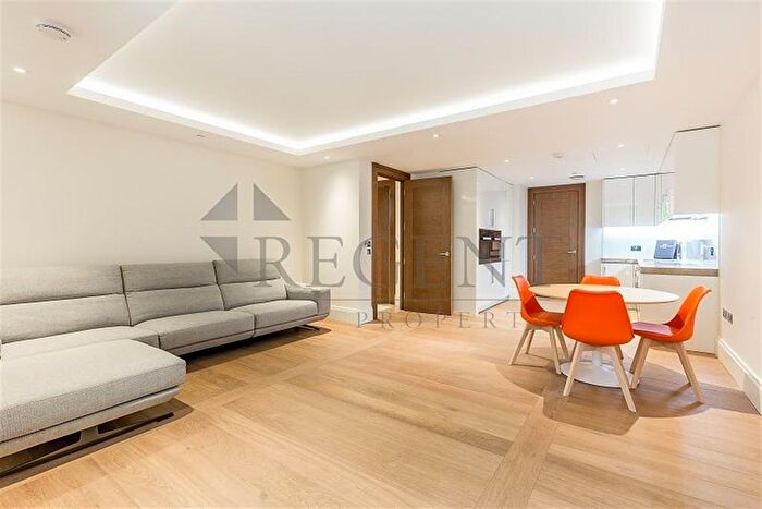 2 Bedroom Flat To Rent In Milford House, Strand, WC2R