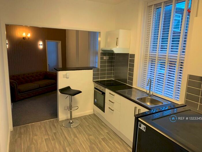 1 Bedroom Flat To Rent In High Street, Sheerness, ME12