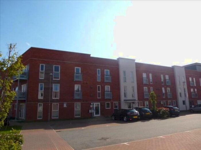 2 Bedroom Apartment To Rent In Compair Crescent, Ipswich, IP2