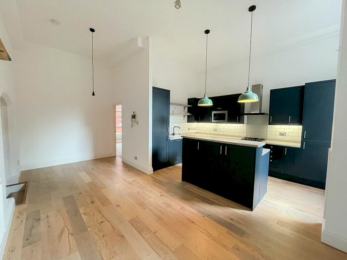 1 Bedroom Flat To Rent In Mills Building, Plumptre Place, NG1