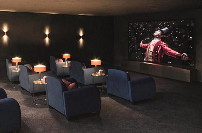 1 Bedroom Flat To Rent In Royal Exchange, London, KT1