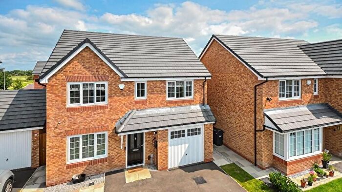 4 Bedroom Detached House For Sale In Thames Aveune, Leigh, WN7