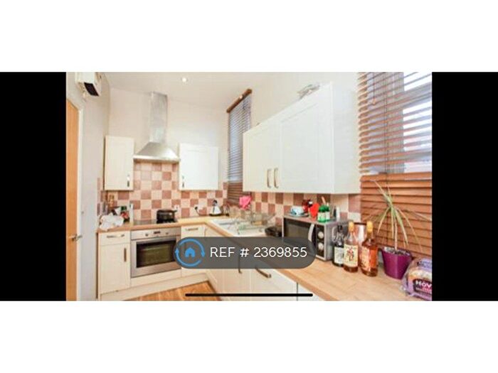 2 Bedroom Flat To Rent In Nightingale House, Nottingham, NG3