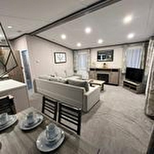 3 Bedroom Lodge For Sale In Allerthorpe, York, YO42