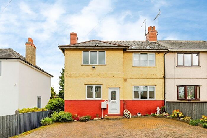 3 Bedroom Semi Detached House For Sale In Pleydell Road, Northampton, NN4