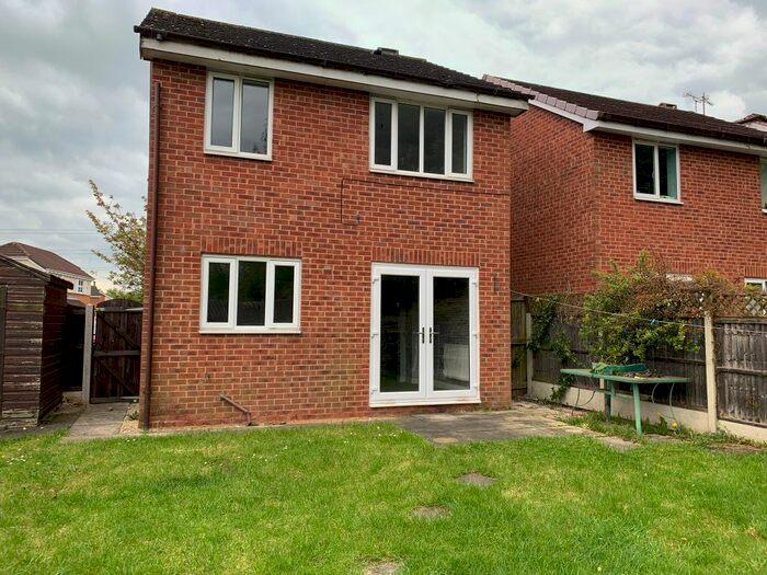 3 Bedroom Detached House To Rent In Orchid Crest, Upton, WF9