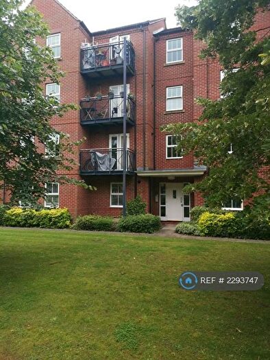 2 Bedroom Flat To Rent In Wenlock Drive, West Bridgford, Nottingham, NG2