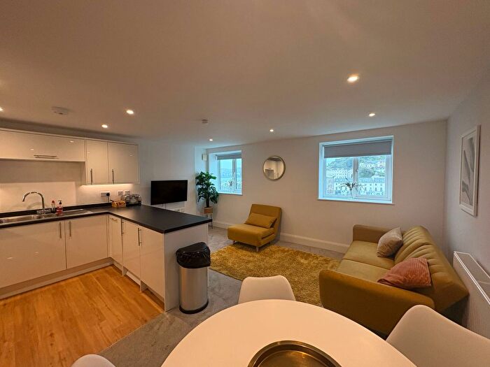 1 Bedroom Flat To Rent In Park Lane, Torquay, TQ1