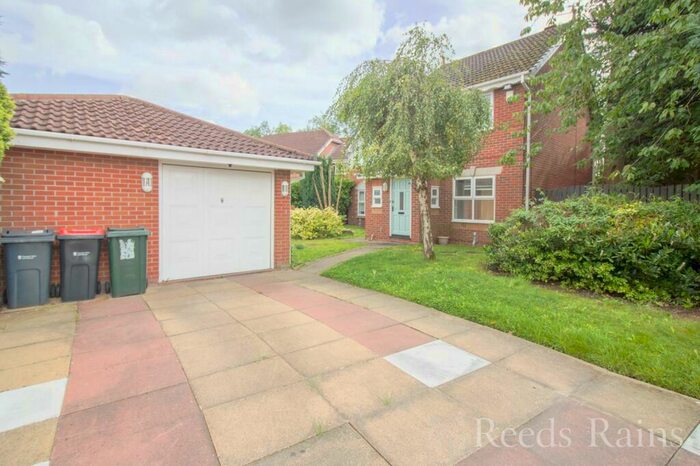 3 Bedroom Detached House For Sale In Shetland Drive, Ellesmere Port, Cheshire, CH65