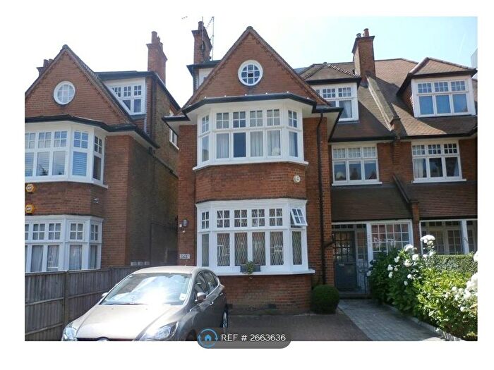 3 Bedroom Flat To Rent In Goldhurst Terrace, London, NW6