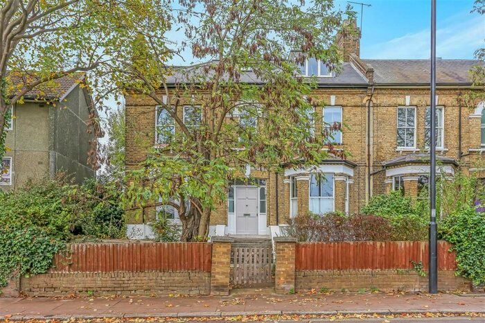 2 Bedroom Flat To Rent In Dartmouth Park Hill, London, NW5