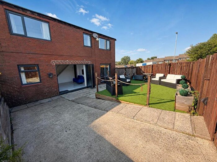 3 Bedroom End Of Terrace House For Sale In Beckhill Gardens, Meanwood, Leeds, West Yorkshire., LS7