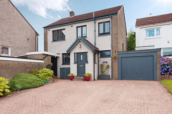 4 Bedroom Detached House For Sale In Lewis Crescent, Kilbarchan, PA10
