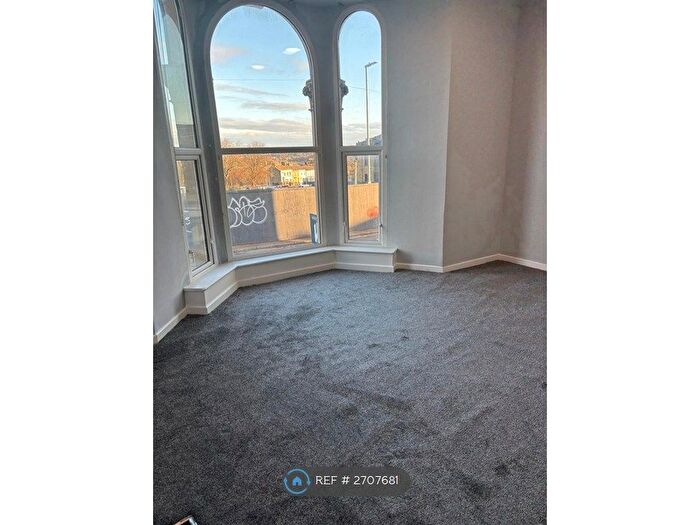 Studio To Rent In Fitzwilliam St, Huddersfield, HD1