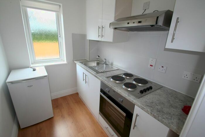 1 Bedroom Flat To Rent In Greenlands Lane, London, NW4